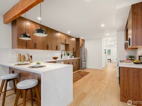 4529 26th Avenue SW, Seattle WA 98106
