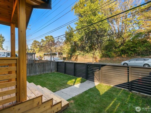 4529 26th Avenue SW, Seattle WA 98106