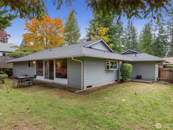1810 167th Avenue NE, Bellevue WA 98008