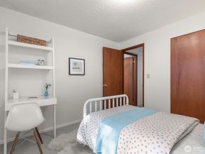 1810 167th Avenue NE, Bellevue WA 98008