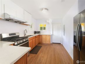 5104 NW Sammamish Road, Issaquah WA 98027