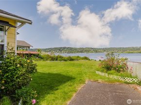 5104 NW Sammamish Road, Issaquah WA 98027