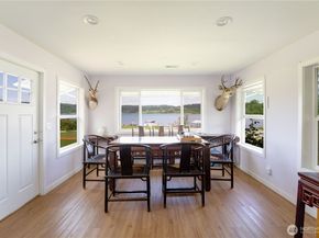5104 NW Sammamish Road, Issaquah WA 98027