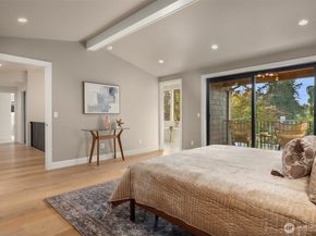 2012 9th Street W, Kirkland WA 98033