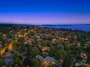 2012 9th Street W, Kirkland WA 98033