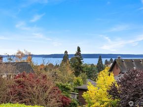 2910 W Smith Street, Seattle WA 98199