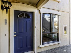 10315 NE 16th Street J2, Bellevue WA 98004