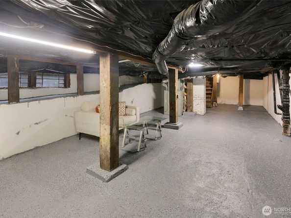 3442 15th Avenue W, Seattle WA 98119