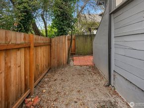 3442 15th Avenue W, Seattle WA 98119