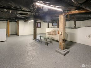 3442 15th Avenue W, Seattle WA 98119