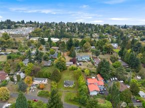 7652 S 135th Street, Seattle WA 98178