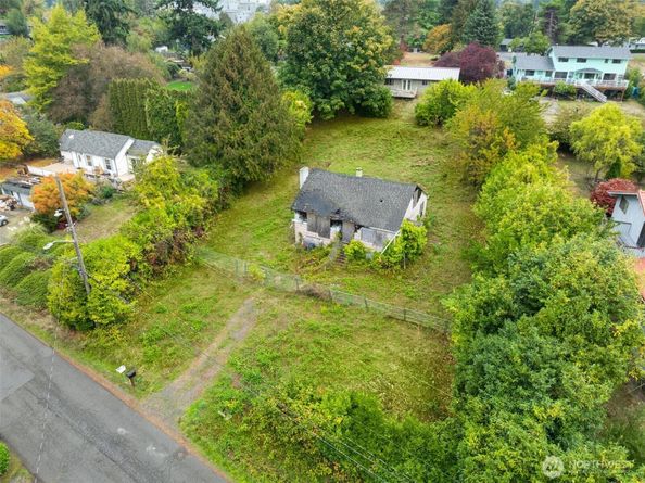 7652 S 135th Street, Seattle WA 98178