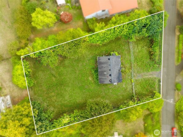 7652 S 135th Street, Seattle WA 98178