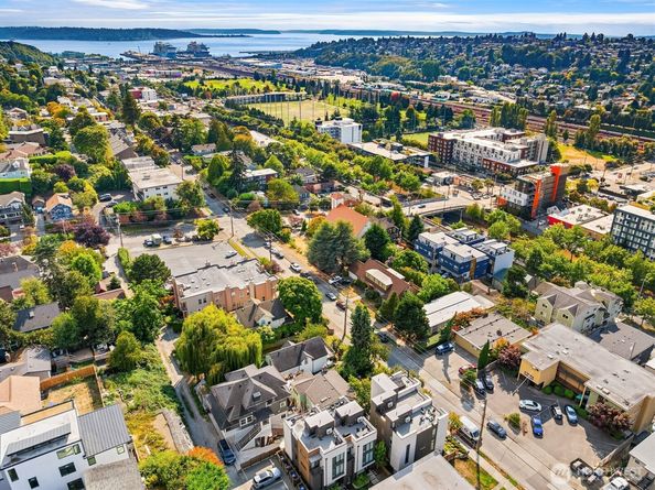 3246 B 14th Avenue W, Seattle WA 98119