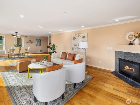559 McGraw Street 402, Seattle WA 98109