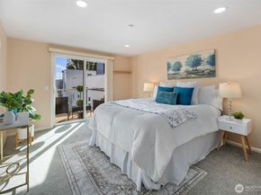 559 McGraw Street 402, Seattle WA 98109