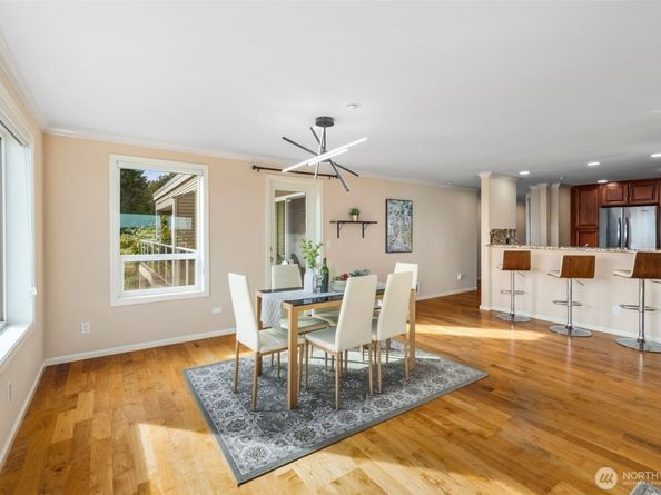559 McGraw Street 402, Seattle WA 98109