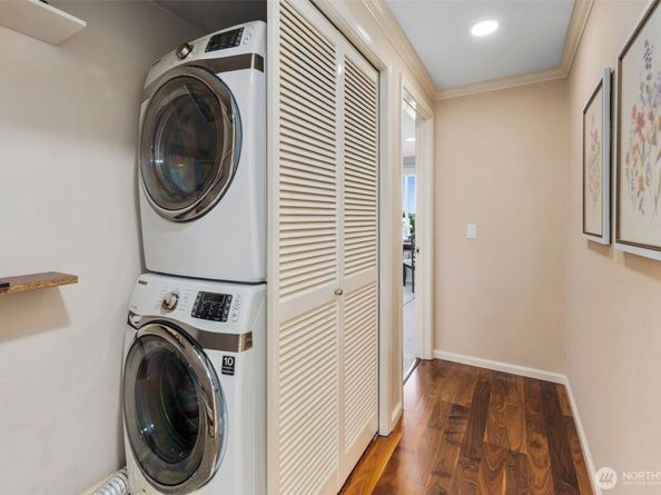 559 McGraw Street 402, Seattle WA 98109