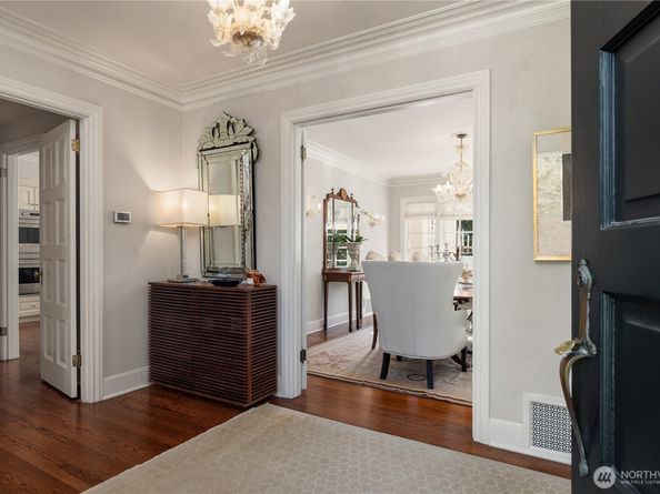 1268 Parkside Drive E, Seattle WA 98112