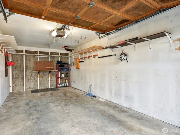 9407 Linden Ave N B, Seattle WA 98103