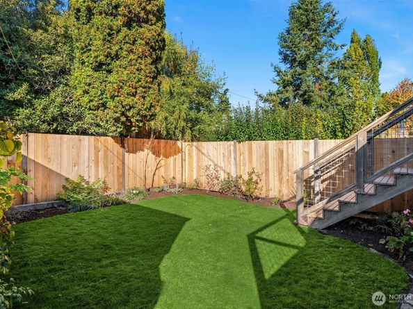 3051 48th Avenue SW, Seattle WA 98116