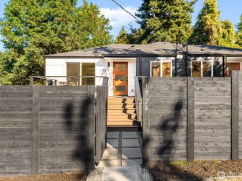 1724 Martin Luther King Jr Way