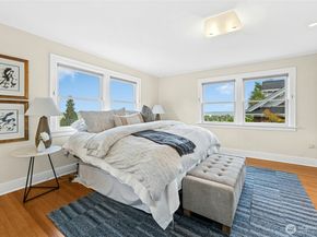 1939 E Crescent Drive, Seattle WA 98112