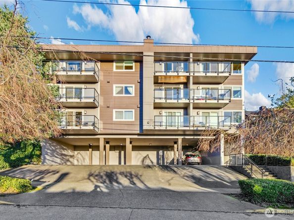 2034 14th Avenue W 304, Seattle WA 98119