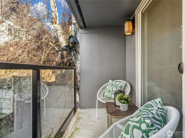 2034 14th Avenue W 304, Seattle WA 98119