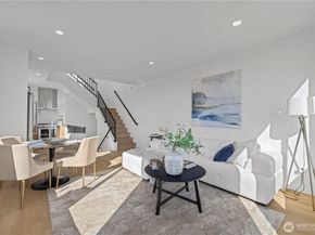 3421 Albion Place N, Seattle WA 98103