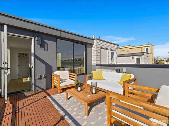 3421 Albion Place N, Seattle WA 98103