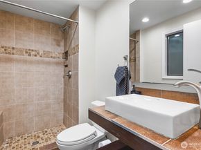 9804 237th Place SW, Edmonds WA 98020