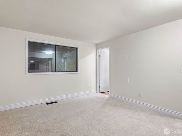 9804 237th Place SW, Edmonds WA 98020