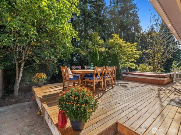 19116 106th Avenue NE, Bothell WA 98011