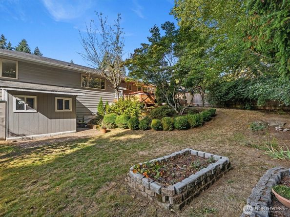 19116 106th Avenue NE, Bothell WA 98011