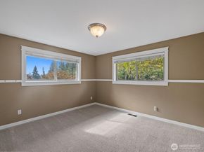 19116 106th Avenue NE, Bothell WA 98011