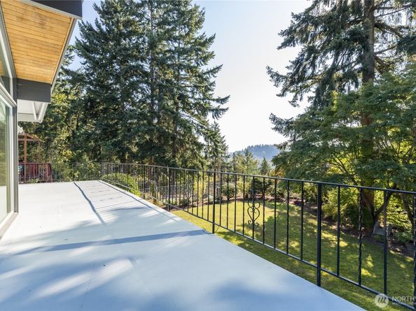 2740 Forest Ridge Drive SE, Auburn WA 98002