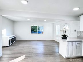 213 Willow Street, Bremerton WA 98310