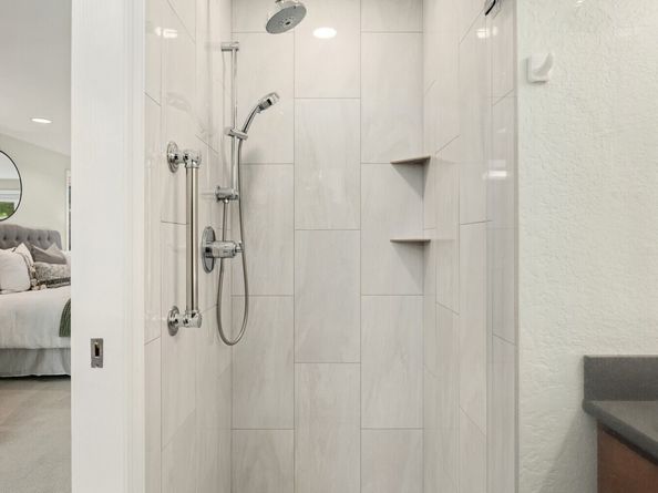 20614 NE 181st Place, Woodinville WA 98077