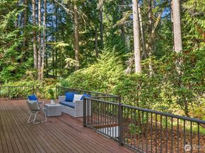 20614 NE 181st Place, Woodinville WA 98077