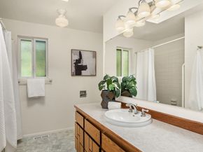 20614 NE 181st Place, Woodinville WA 98077