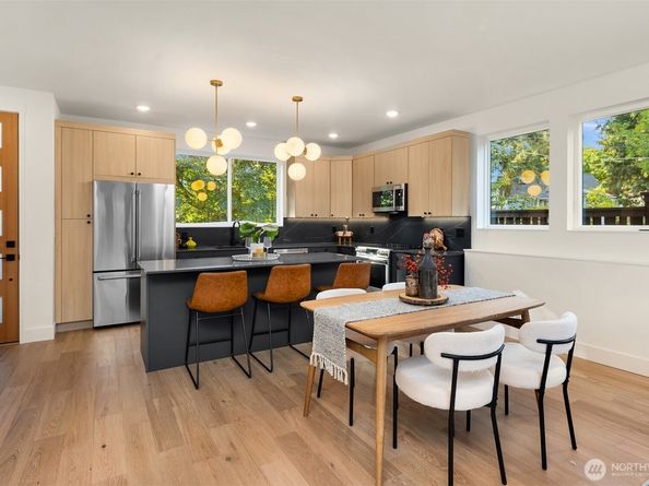 13766 22nd Avenue NE, Seattle WA 98125