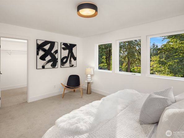 13766 22nd Avenue NE, Seattle WA 98125