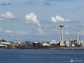 1140 Alki Avenue SW 203, Seattle WA 98116