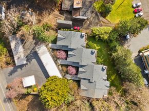 11419 99th Place NE 102, Kirkland WA 98033