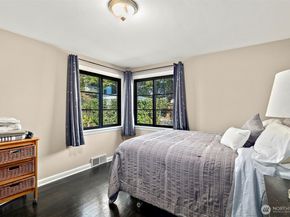 10127 Waters Avenue S, Seattle WA 98178