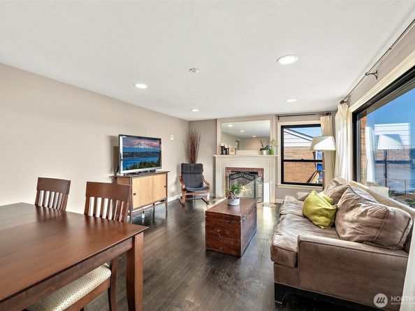 10127 Waters Avenue S, Seattle WA 98178