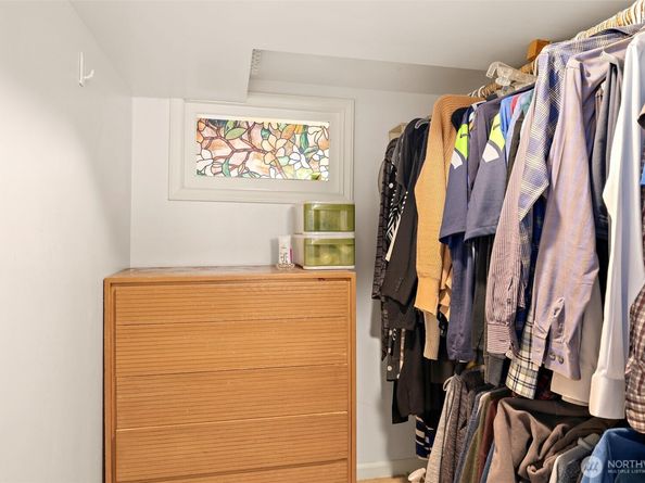 10127 Waters Avenue S, Seattle WA 98178