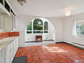 16261 12th Avenue NE, Shoreline WA 98155