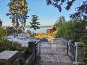 7220 North Mercer Way, Mercer Island WA 98040